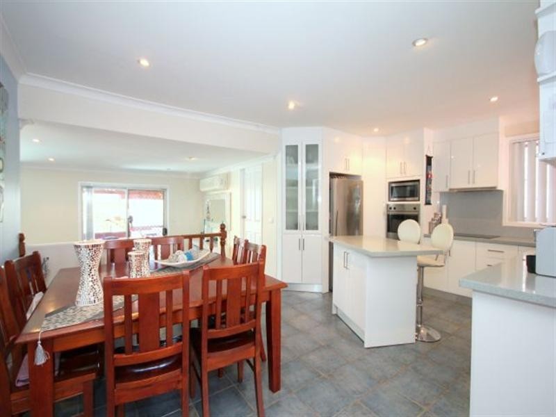 7 Hazel Street, Georges Hall NSW 2198