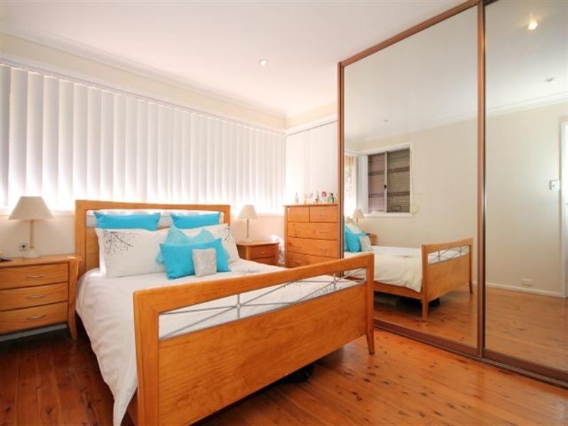 7 Hazel Street, Georges Hall NSW 2198