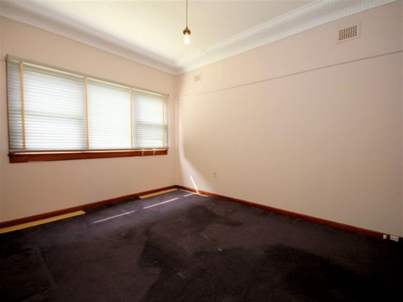 89 Hill Road, Birrong NSW 2143