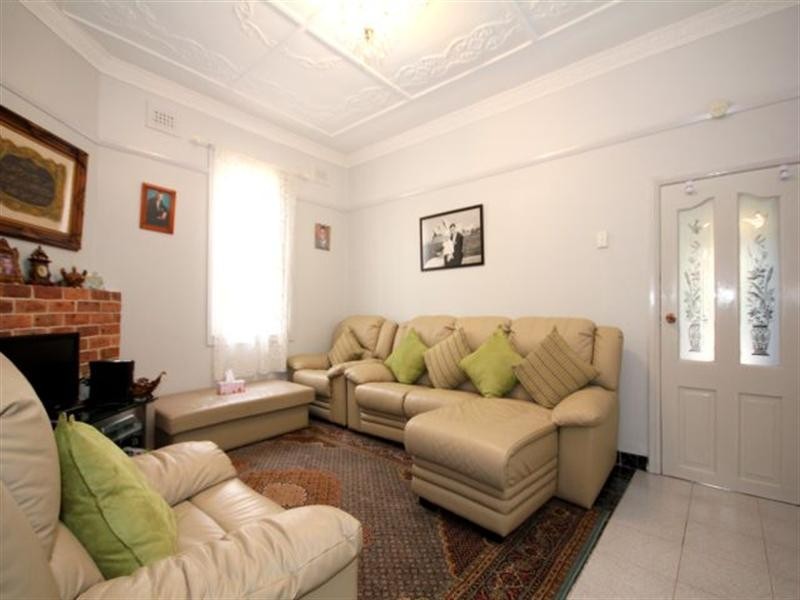 29 Hampden Road, Lakemba NSW 2195