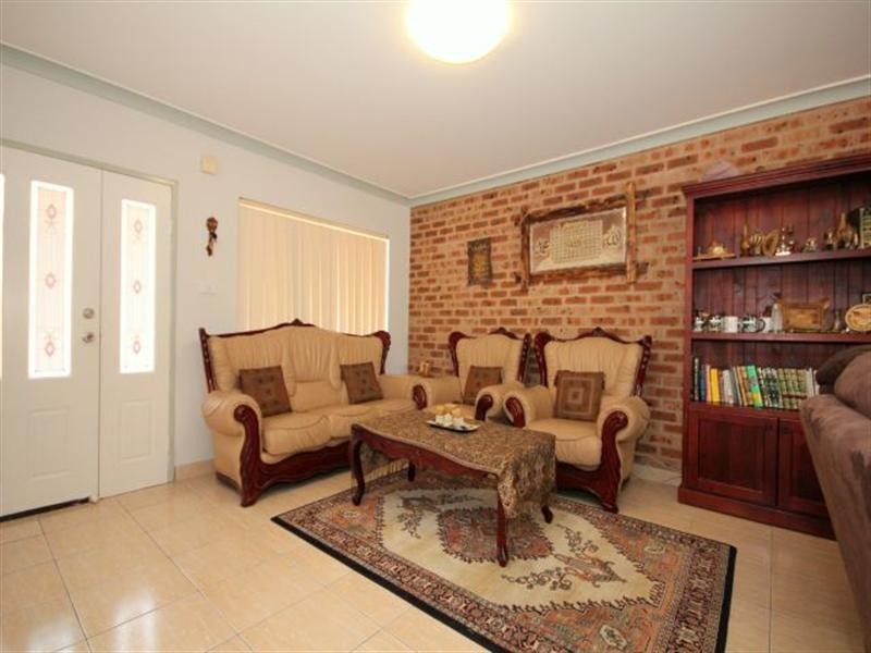 91 Cardigan Road, Greenacre NSW 2190