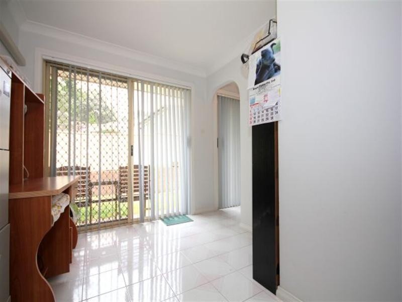 2/29 Taylor Street, Condell Park NSW 2200