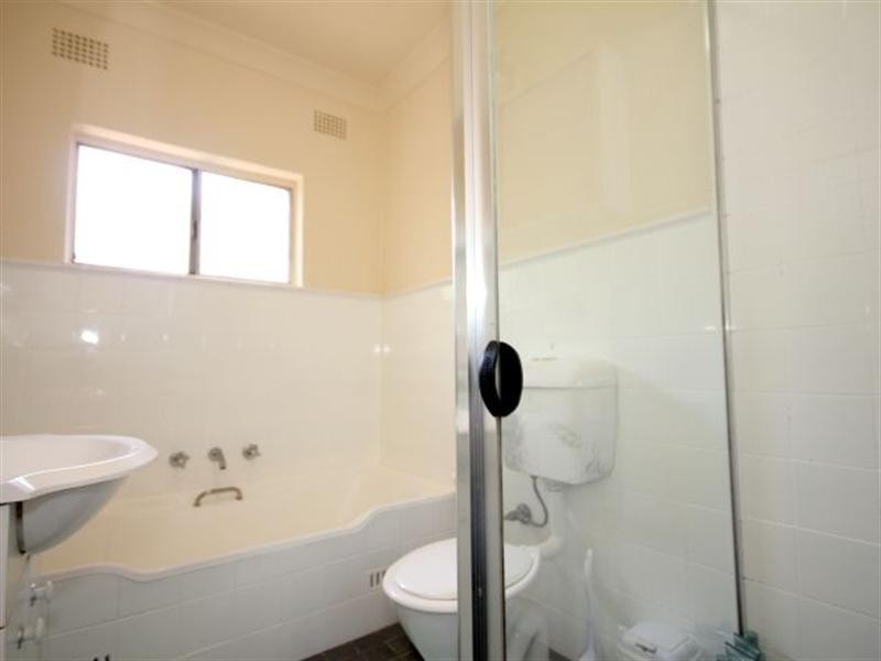 9/3 Hugh Street, Belmore NSW 2192