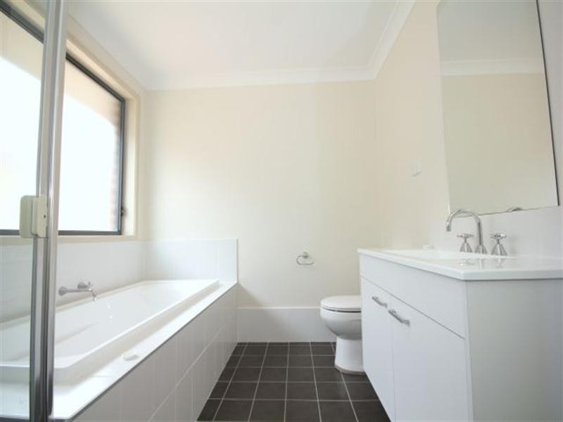 5 Greater Circuit, Bass Hill NSW 2197