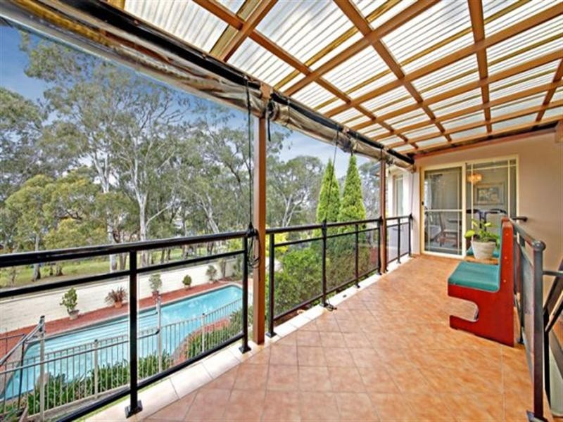 33 Wendy Avenue, Georges Hall NSW 2198