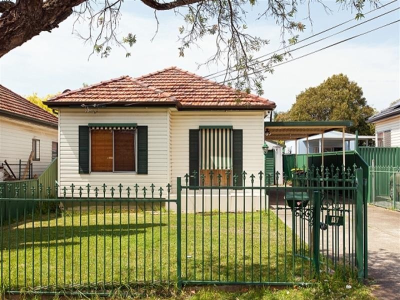 13 Rangers Road, Yagoona NSW 2199