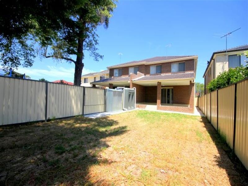 17 Albury Street, Yagoona NSW 2199