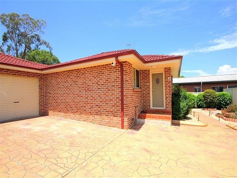 4/119 Brunker Road, Yagoona NSW 2199