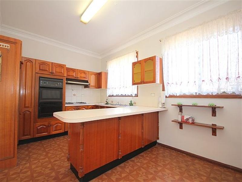 9 Cambridge Avenue, Bankstown NSW 2200