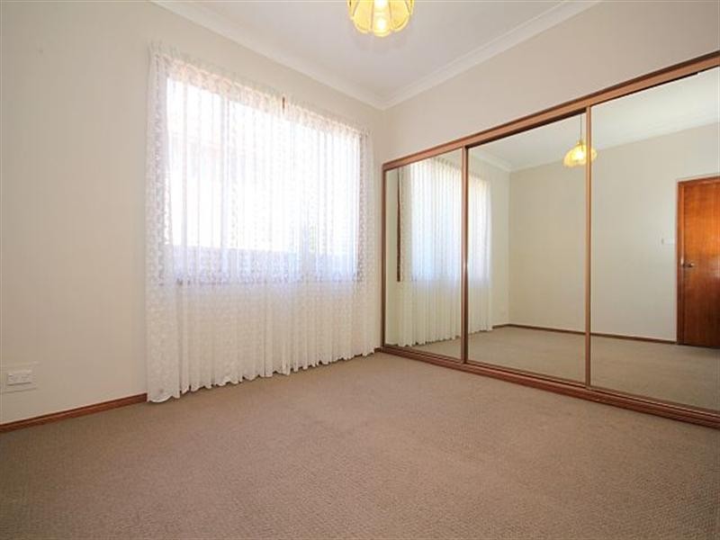 9 Cambridge Avenue, Bankstown NSW 2200