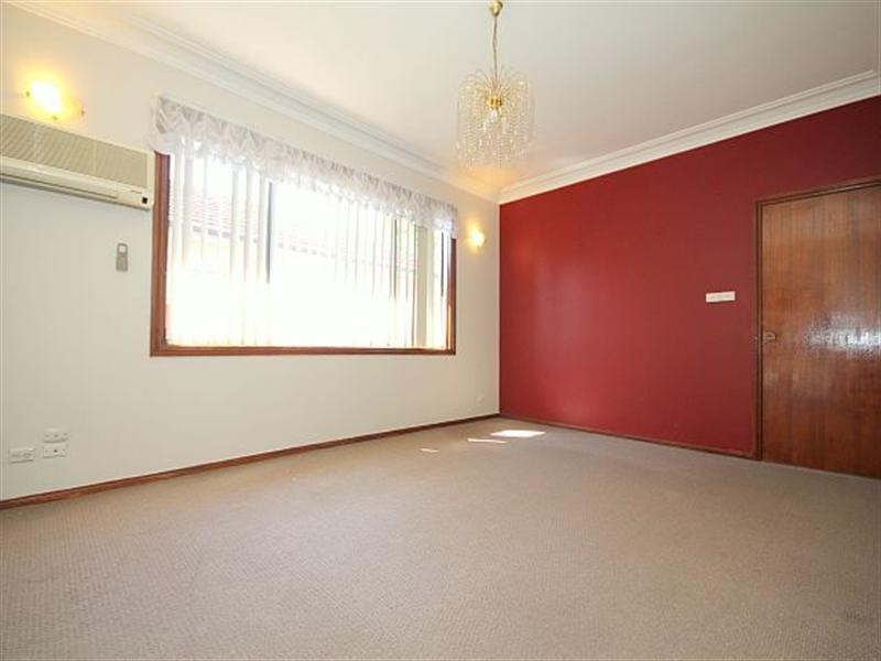 9 Cambridge Avenue, Bankstown NSW 2200