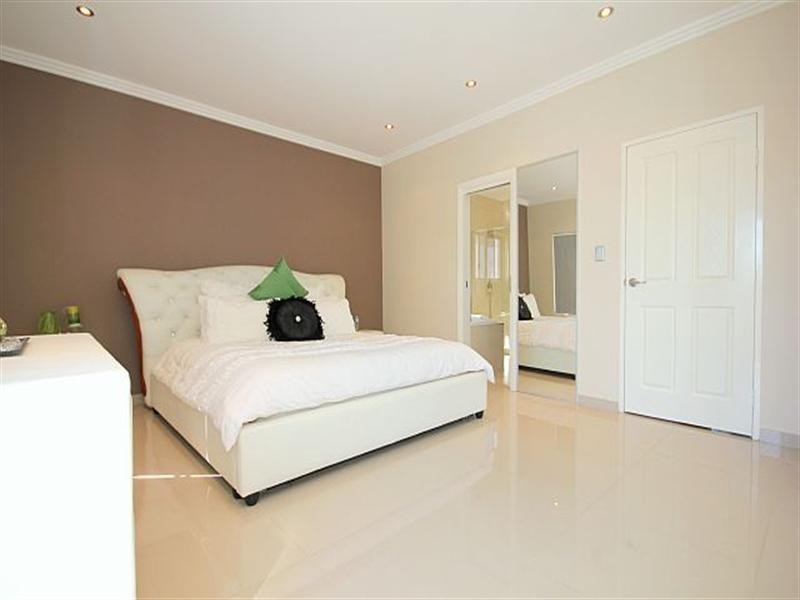 9 Buckland Street, Greenacre NSW 2190