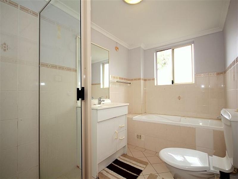17/142 Meredith Street, Bankstown NSW 2200