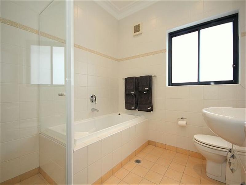 35 Columbine Avenue, Bankstown NSW 2200