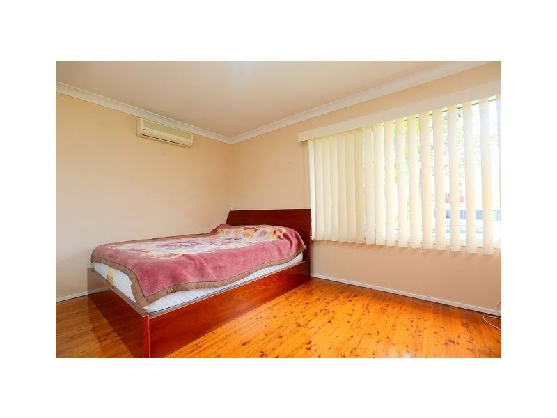 106 Rex Road, Georges Hall NSW 2198