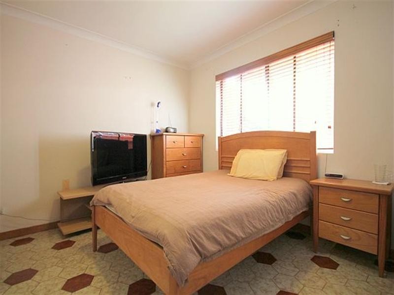 2 Caloola Street, Condell Park NSW 2200