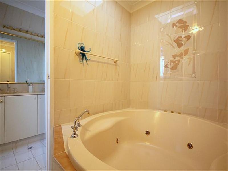 54 Marden Street, Georges Hall NSW 2198