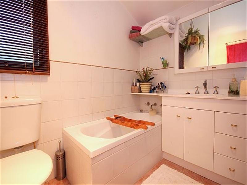 6/2 Kardella Court, Condell Park NSW 2200