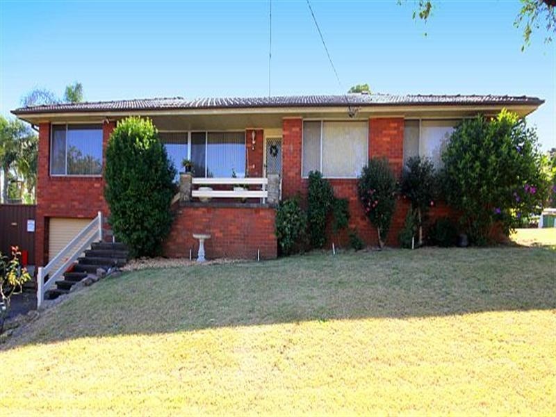 4 Josephine Crescent, Georges Hall NSW 2198