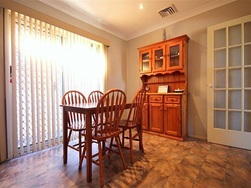 4 Josephine Crescent, Georges Hall NSW 2198