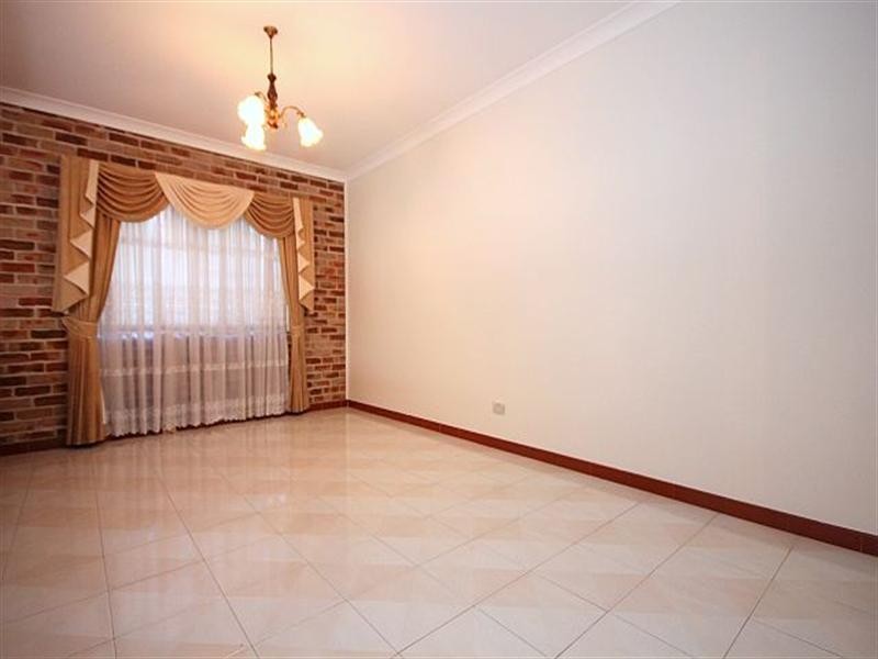 43 Keswick Street, Georges Hall NSW 2198