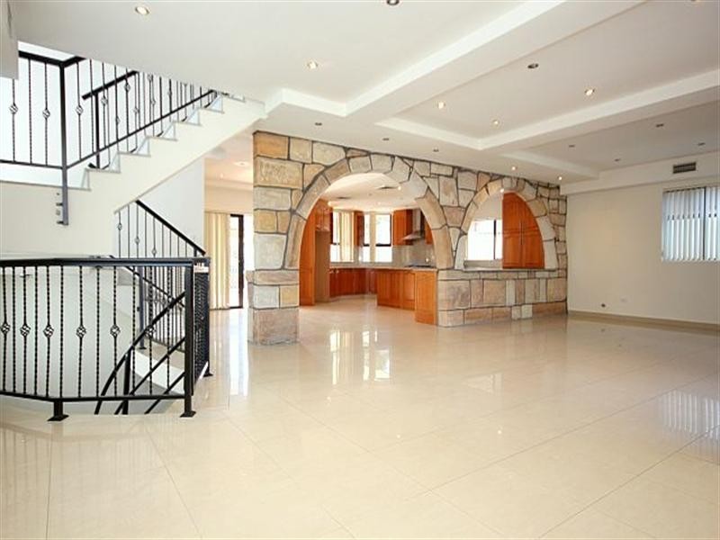 123 Greenacre Road, Greenacre NSW 2190