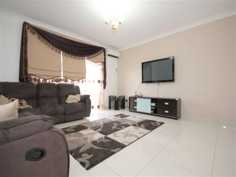 18/14 Melanie Street, Yagoona NSW 2199