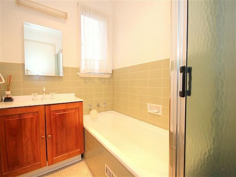 1 Jennings Avenue, Bass Hill NSW 2197