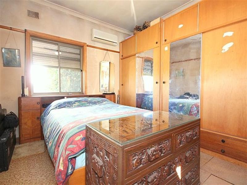 2 Kembla Avenue, Chester Hill NSW 2162