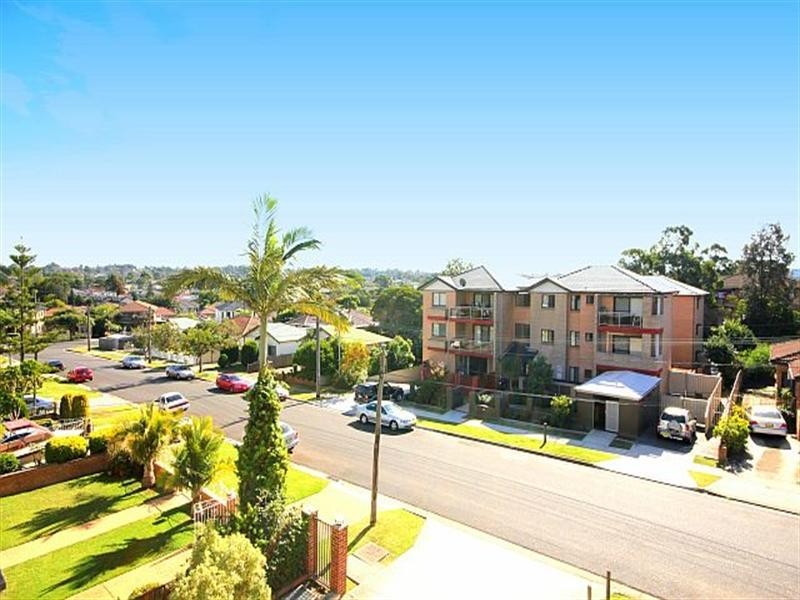 10/14-16 White Avenue, Bankstown NSW 2200