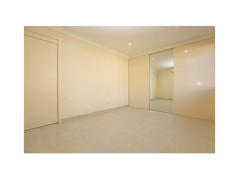 4 Bligh Close, Georges Hall NSW 2198