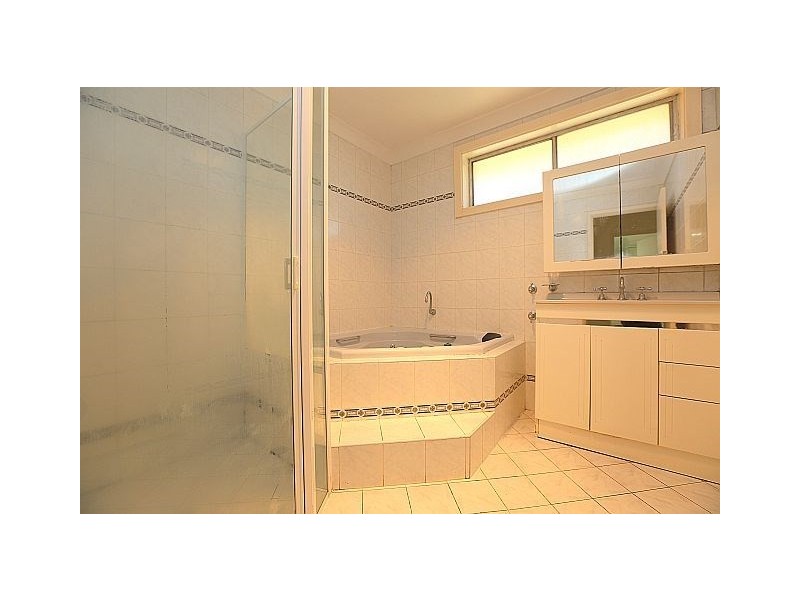 4 Bligh Close, Georges Hall NSW 2198