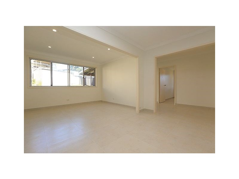 4 Bligh Close, Georges Hall NSW 2198