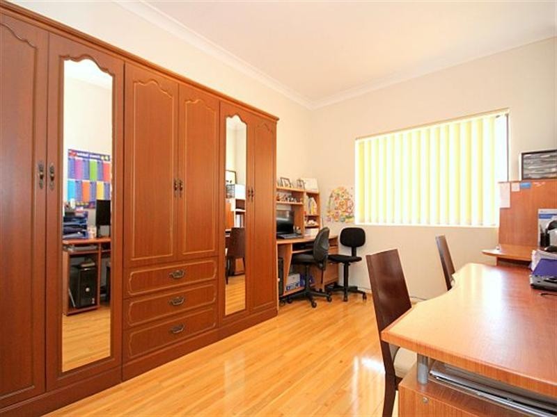 2/203-205 Marion Street, Bankstown NSW 2200