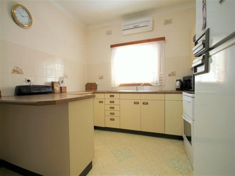 102 Cooper Road, Birrong NSW 2143