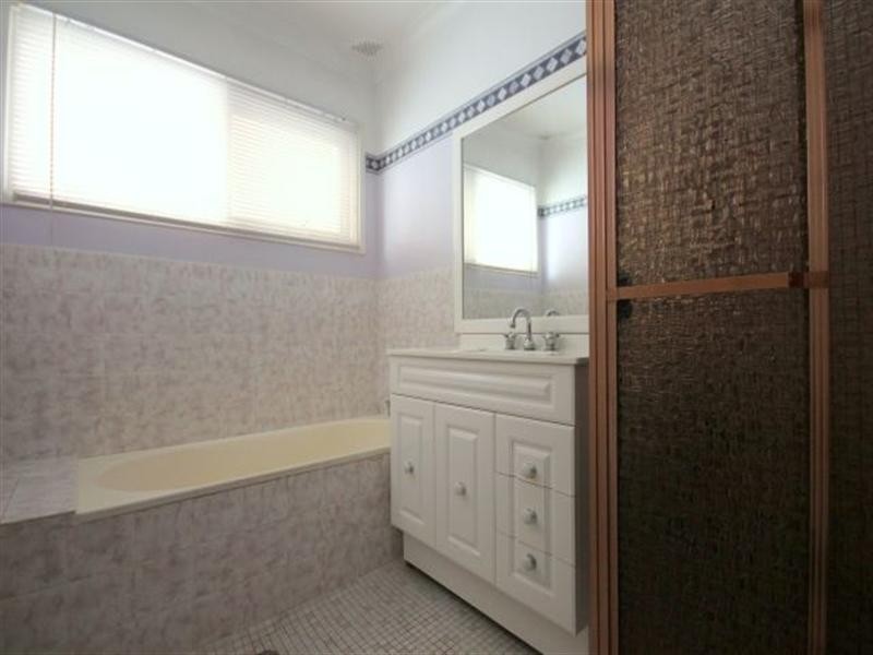 106 Rex Road, Georges Hall NSW 2198