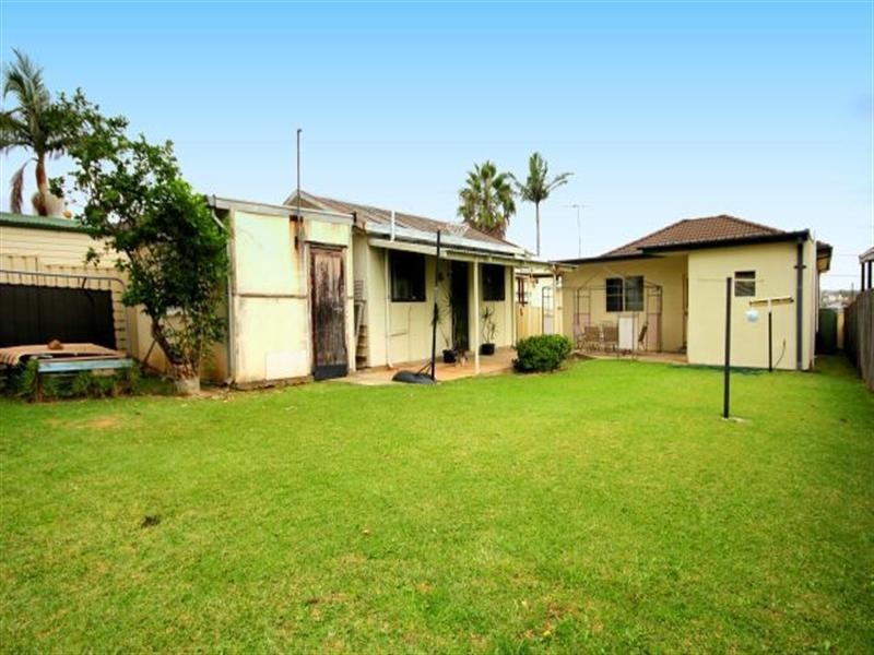 40 Yanderra Street, Condell Park NSW 2200