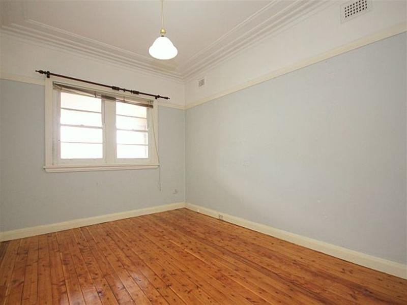 7 Robinson Street North, Wiley Park NSW 2195