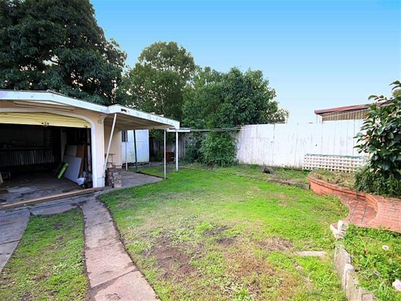7 Robinson Street North, Wiley Park NSW 2195
