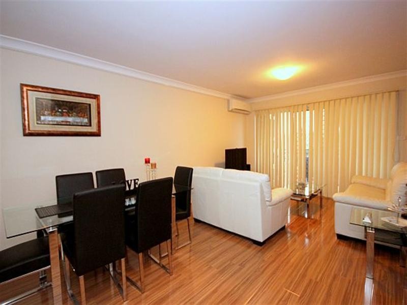 8/13-15 Cairds Avenue, Bankstown NSW 2200