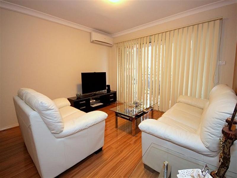 8/13-15 Cairds Avenue, Bankstown NSW 2200