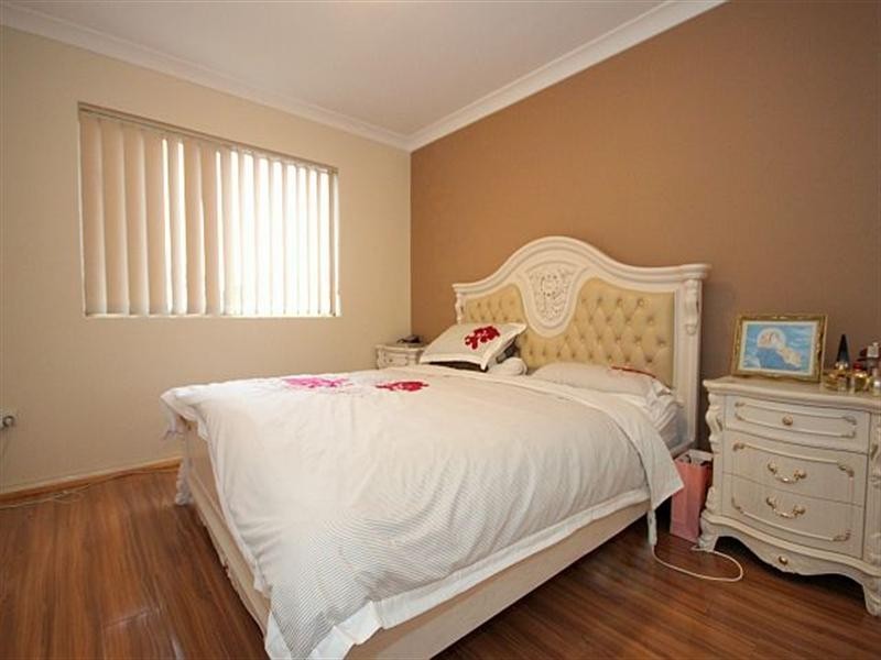 8/13-15 Cairds Avenue, Bankstown NSW 2200