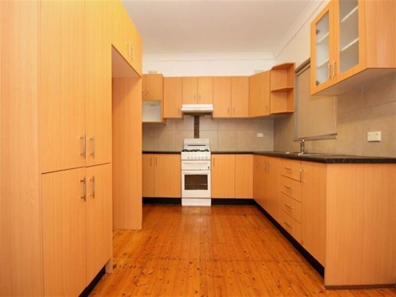 11 Harold Street, Mount Lewis NSW 2190