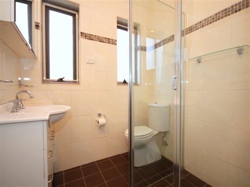 11 Harold Street, Mount Lewis NSW 2190