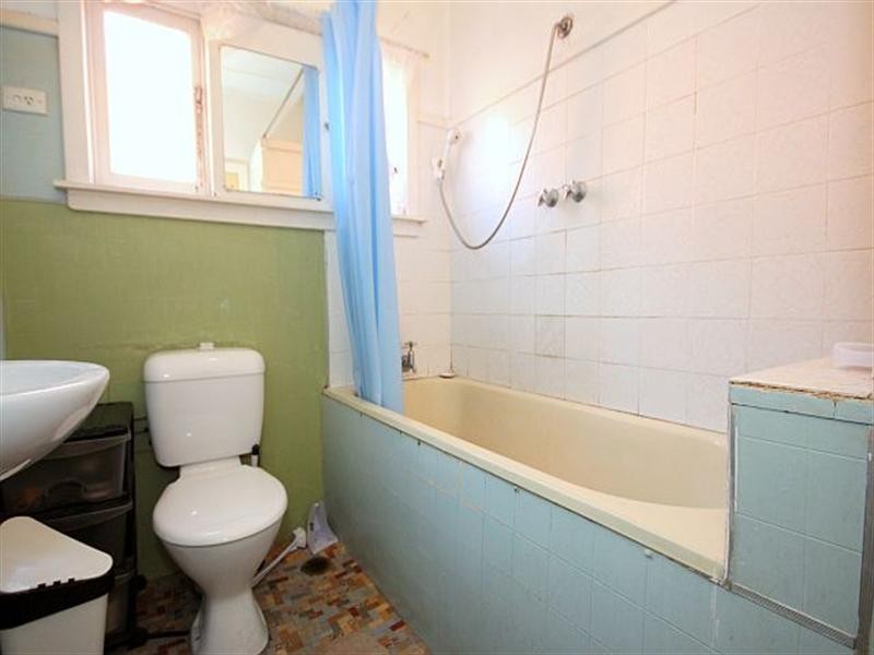 18 Rangers Road, Yagoona NSW 2199