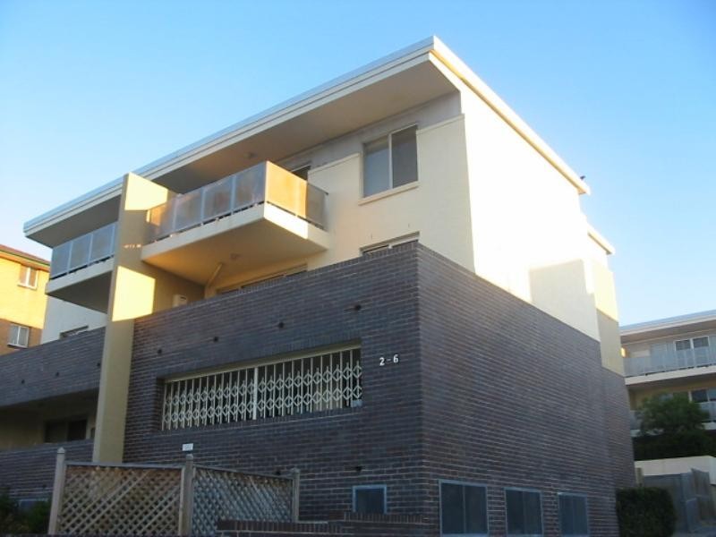 1/2 – 6 Schwebel Street,, Marrickville NSW 2204