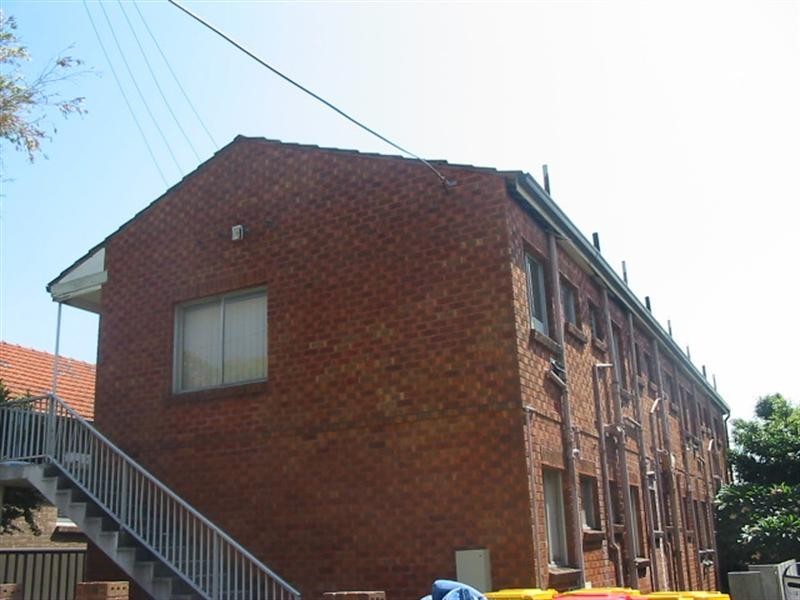 1/13 Schwebel Street, Marrickville NSW 2204