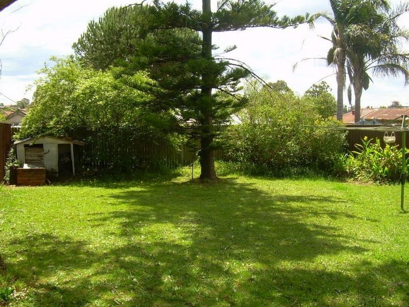 16 Shannon Street, Greenacre NSW 2190