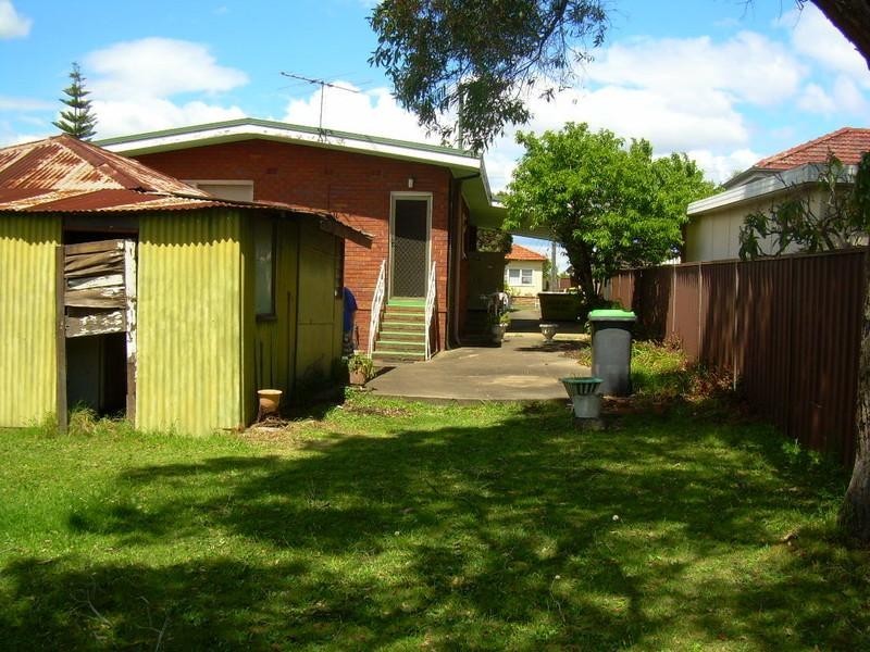 16 Shannon Street, Greenacre NSW 2190