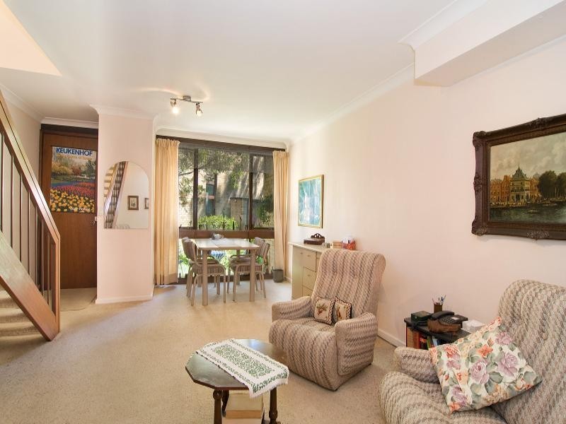32/74 Floss Street, Hurlstone Park NSW 2193
